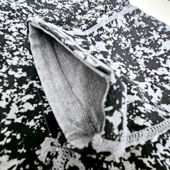 Hurley Size XL Black Grey Heather Womens Reversible Leggings with Camouflage - Picture 7 of 16